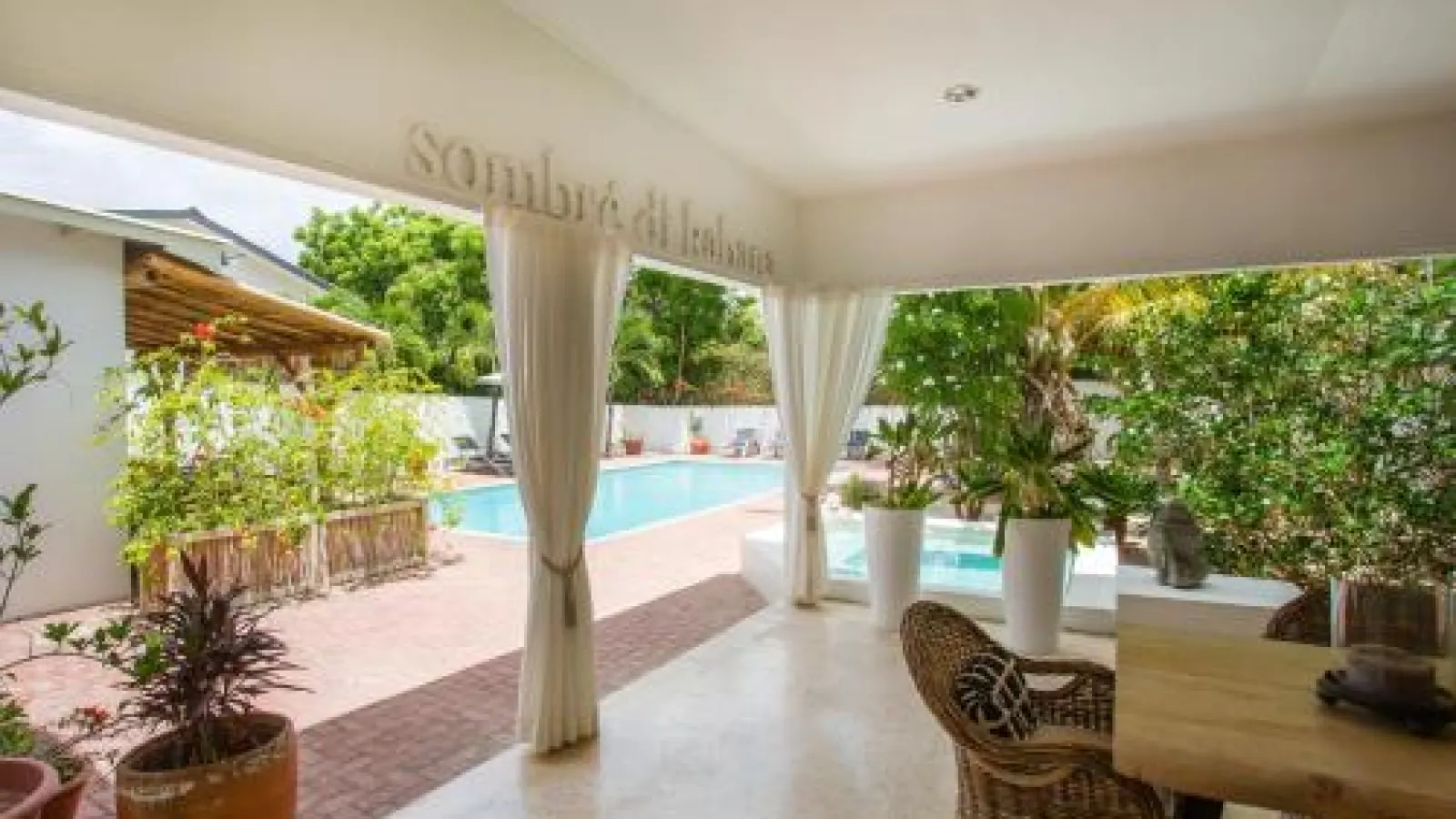 Bed and Breakfast Sombré di Kabana