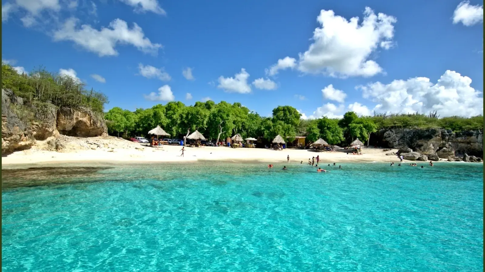 Playa Kenepa Chiki