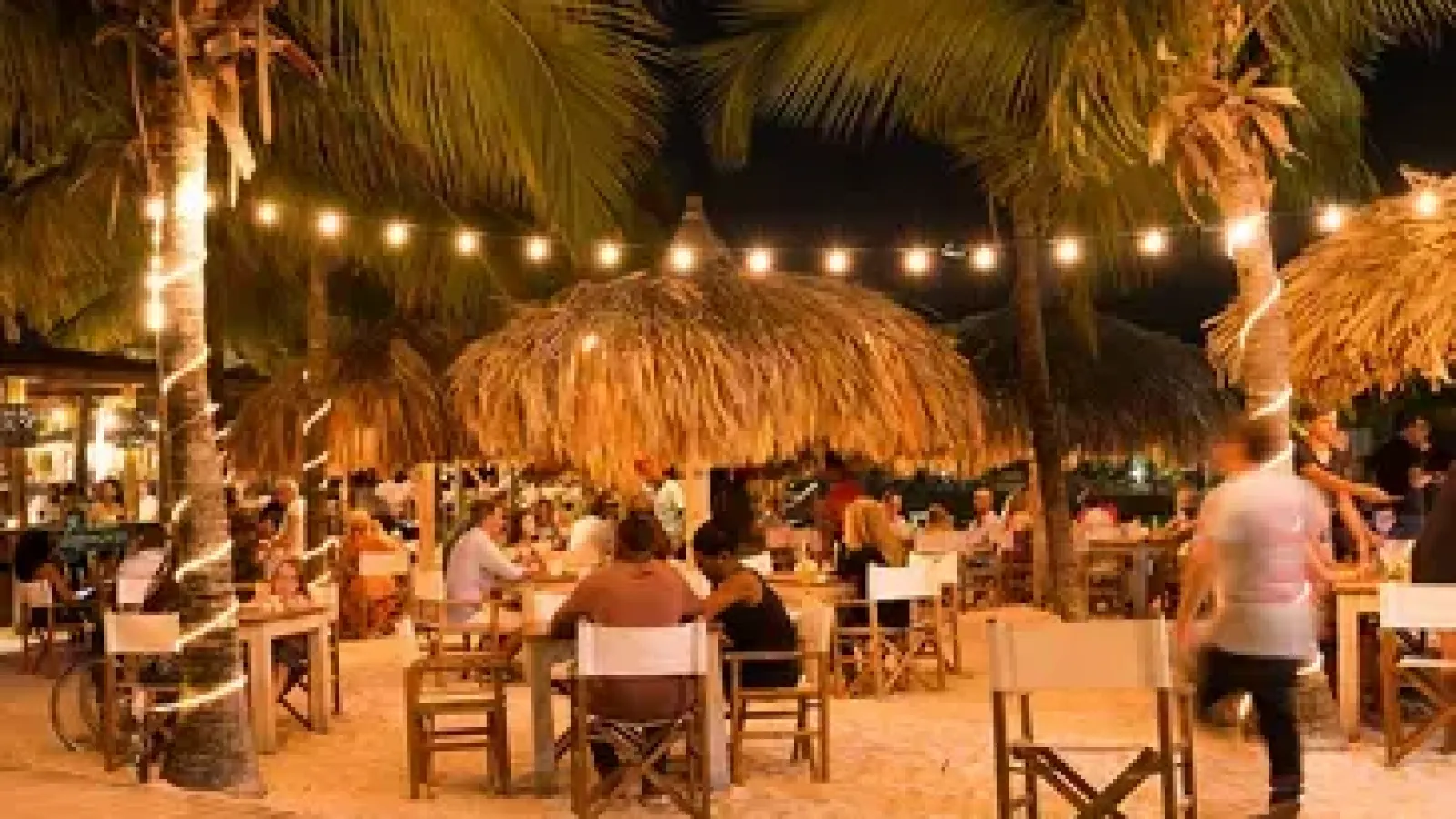 Hemingway Beach Bar & Restaurant