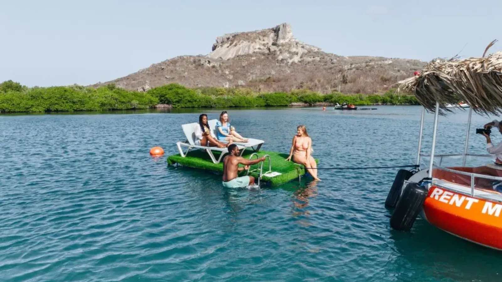 Tiki Boats Rental