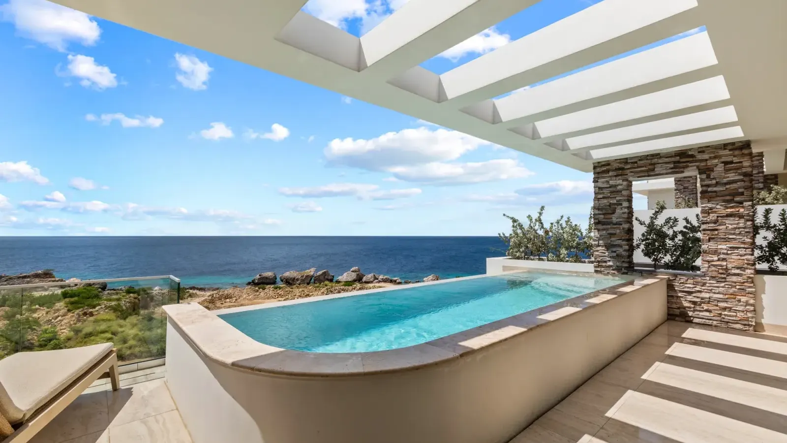 Blue Emerald Ocean Suite